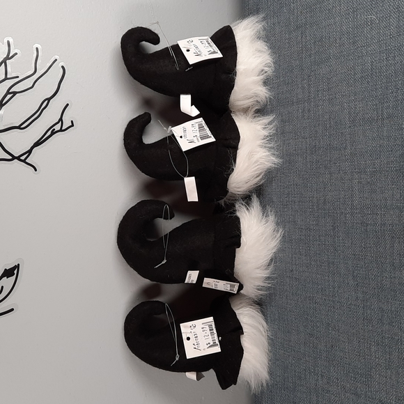 Greta Spider Web Stitched Gnome Hat Ornament Halloween Decor Set 6" - Picture 2 of 6